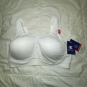 Champion Women's White Sports Bra 44DDD Moisture Wicking and Max Control